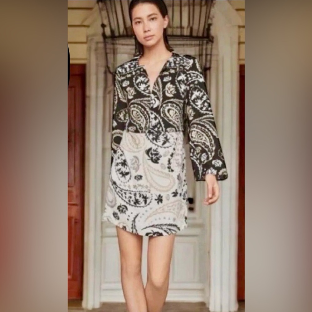 BCBGMaxAzria Taylor Paisley Printed Tunic dress size‎ Small
